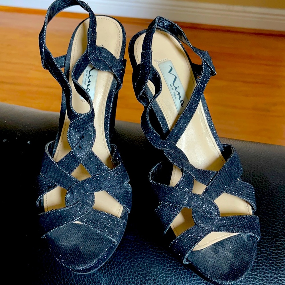 Nina high heel black wedges